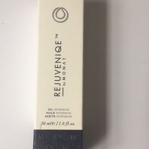 Monat rejuvenique oil